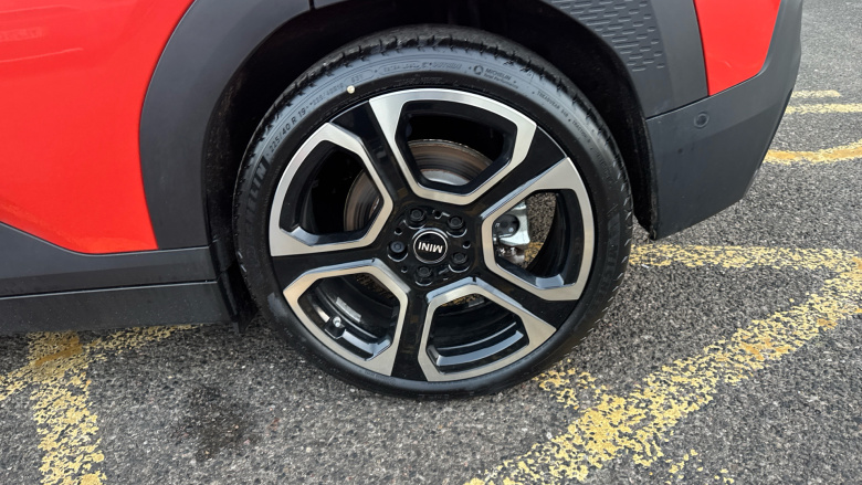 MINI Aceman 160kW SE Classic 54kWh 5dr Auto Electric Hatchback